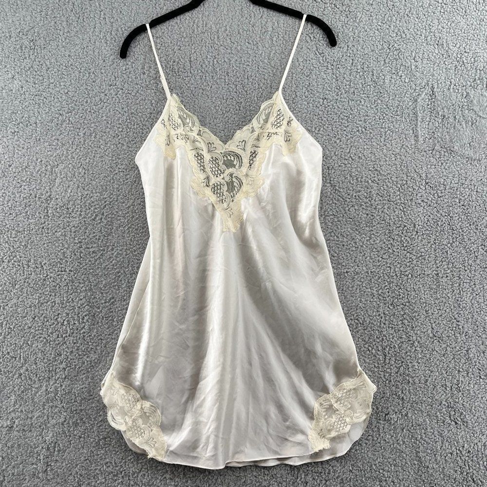 Vintage Gold Label Victoria’s Secret lace slip size medium off white